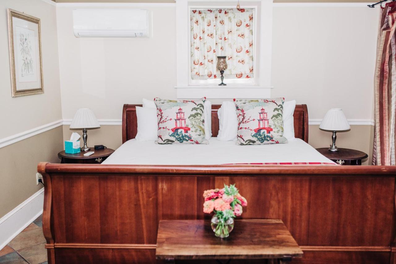 Benn Conger Inn Groton エクステリア 写真