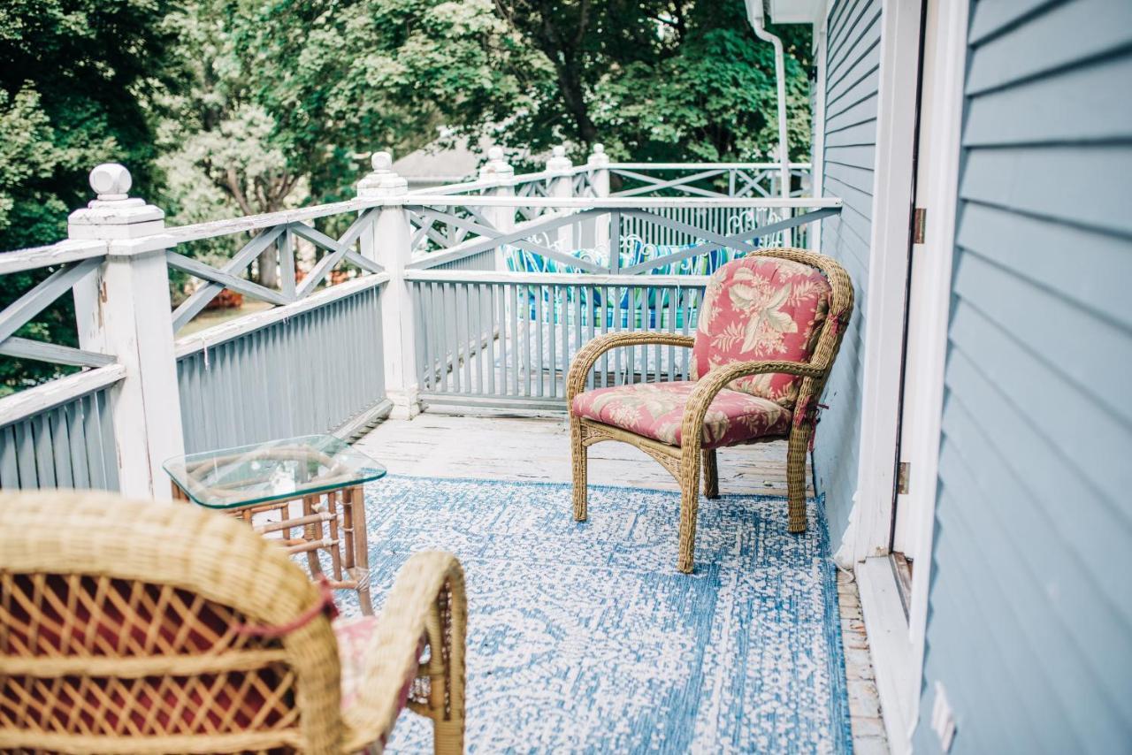Benn Conger Inn Groton エクステリア 写真