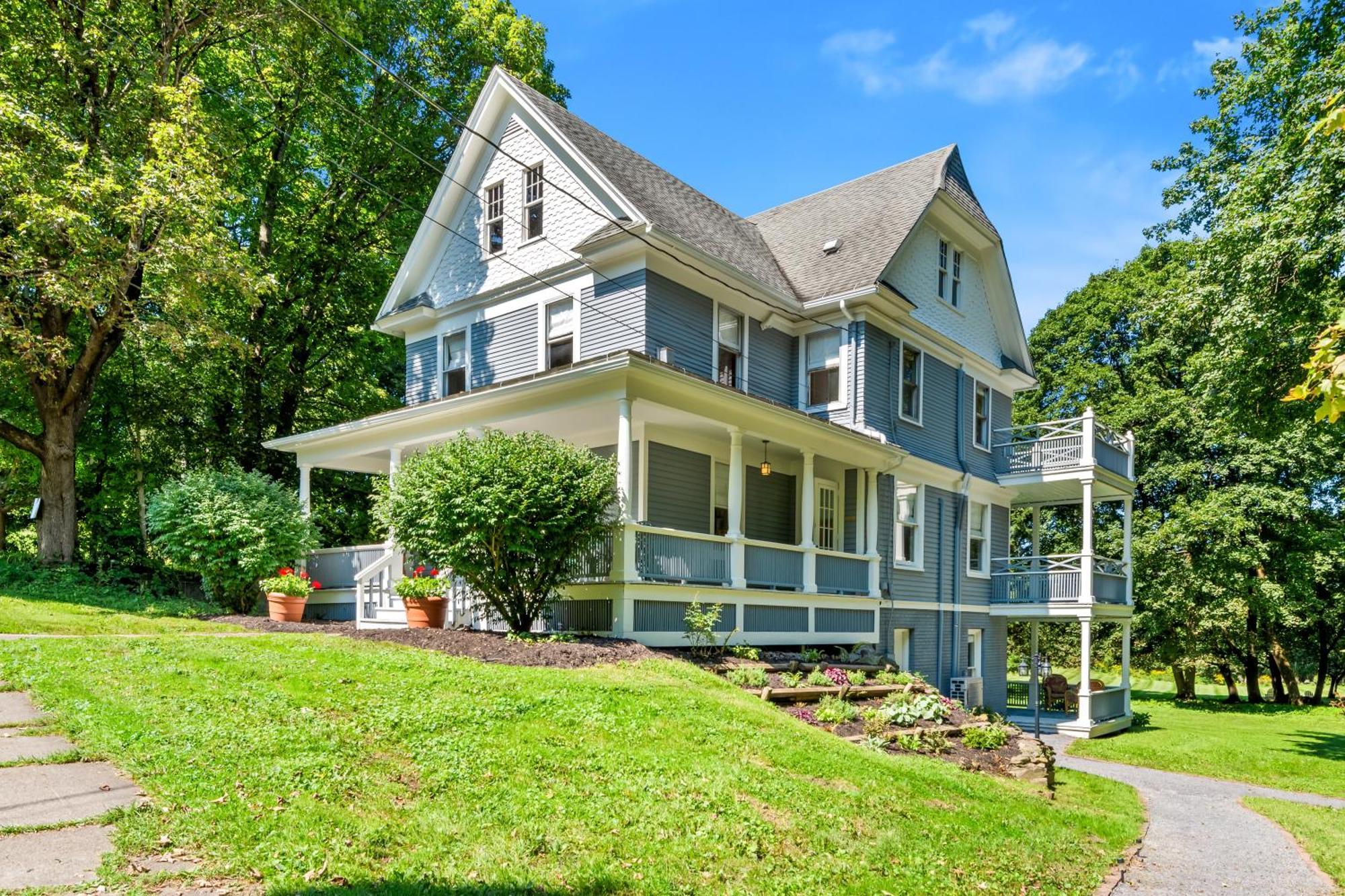 Benn Conger Inn Groton エクステリア 写真